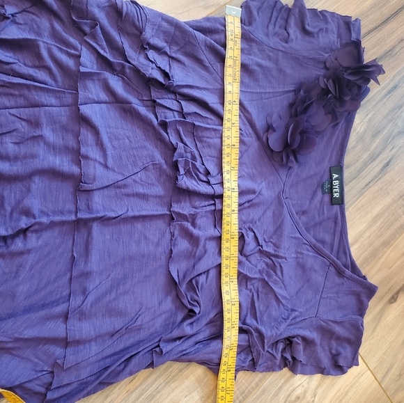 Top - Picture 4 of 6